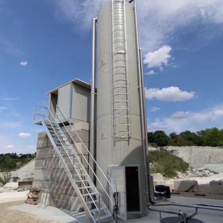 Silo de décantation et filtre presse pour la nouvelle usine des carrieres maquignon