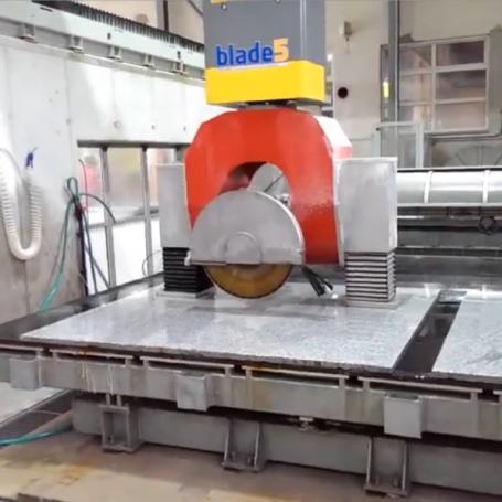 Ventouses de préhension de centre d'usinage et de débitage 5 axes pour la marbrerie - blade 5 ar omag