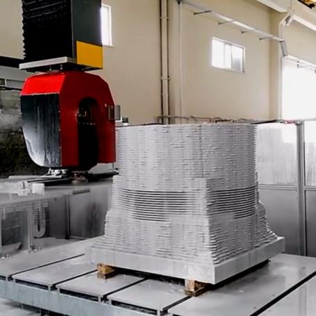 Usinage de chapiteaux au centre d'usinage 5 axes cn blade - omag