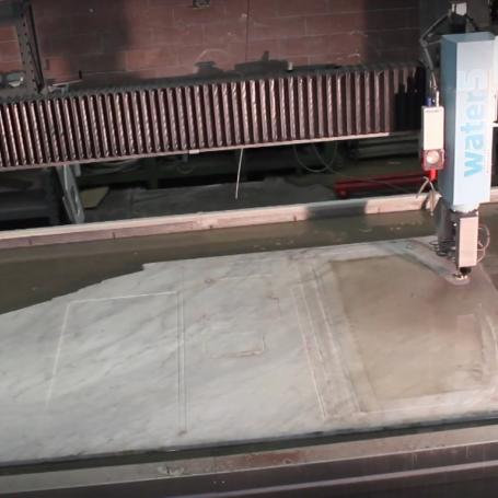 Machine de découpe au jet d'eau 5 axes le sciage du quartz et de la céramique en marbrerie omag Machine de découpe au jet d'eau 5 axes le sciage du quartz et de la céramique en marbrerie omag