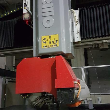 Combiné découpe au jet d'eau/débiteuse pour le sciage du quartz et la céramique en marbrerie - water 5 & saw omag Combiné découpe au jet d'eau/débiteuse pour le sciage du quartz et la céramique en marbrerie - water 5 & saw omag