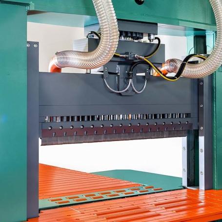 Cliveuse hydraulique automatique steinex - fabrication de pavés éclatés de pierre et granit Cliveuse hydraulique automatique steinex - fabrication de pavés éclatés de pierre et granit