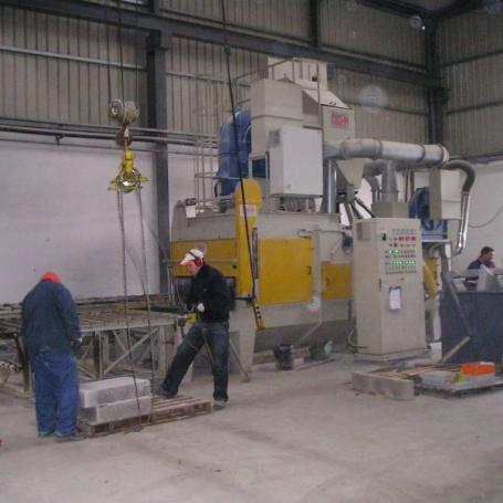 Ligne de grenaillage à passage continu