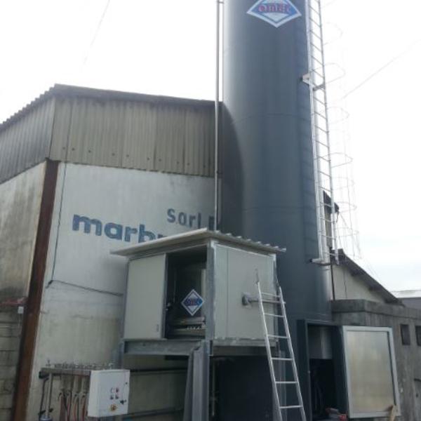 Silo de décantation sur jupe porteuse avec filtre presse pour ateliers de marbrerie